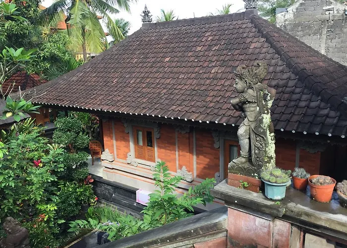 Pensión Wahyu Bungalows With Garden View Ubud