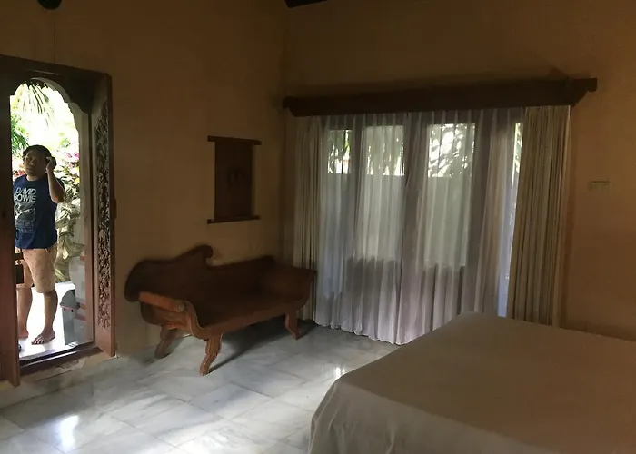 Wahyu Bungalows With Garden View Pensión 4*