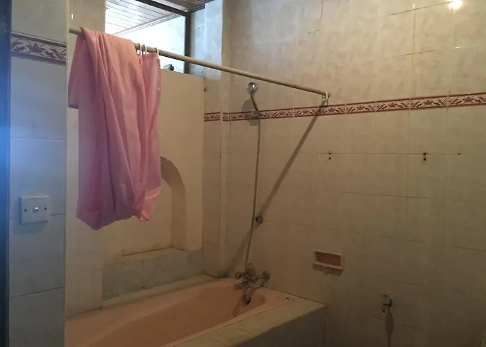 Pensión Wahyu Bungalows With Garden View 4*