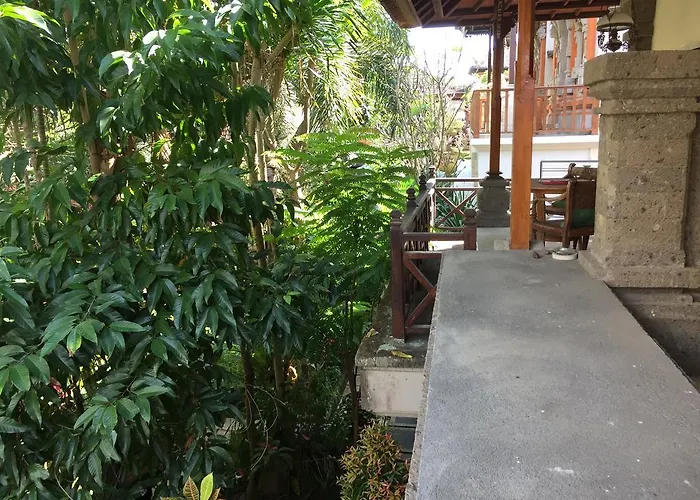 Pensión Wahyu Bungalows With Garden View Ubud