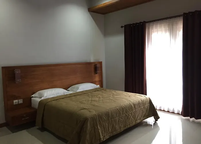 Wahyu Bungalows With Garden View Pensión 4*
