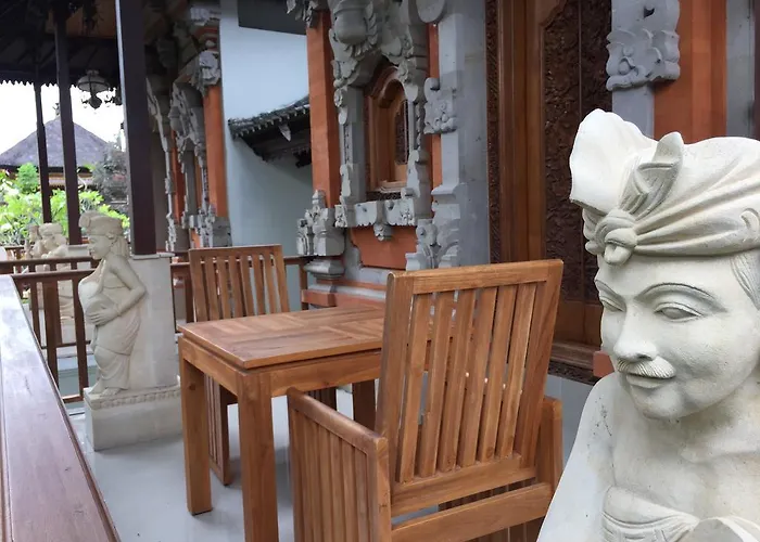 Wahyu Bungalows With Garden View