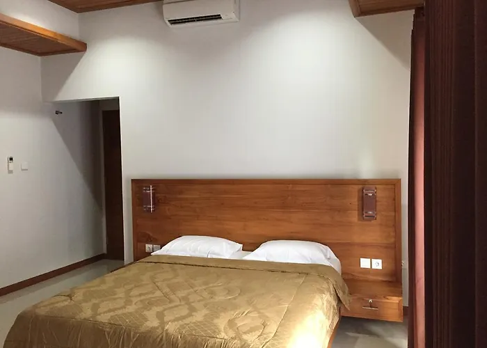 Pensión Wahyu Bungalows With Garden View 4*